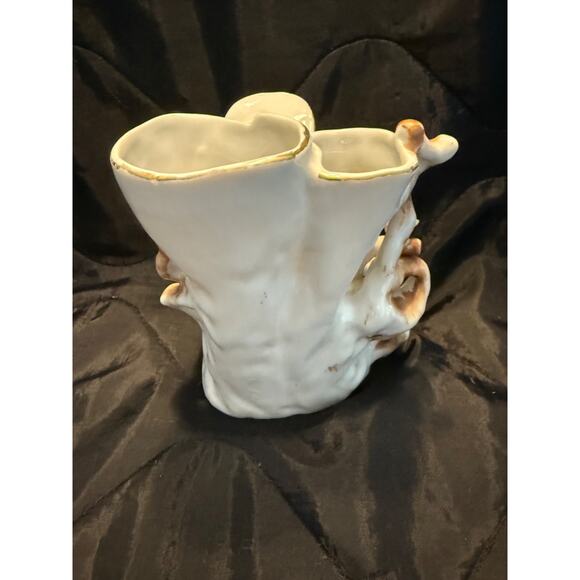 Ucagco Ceramics Victorian Boy with Ruffle Shirt Vase Figurine Made Japan3 - Picture 4 of 4